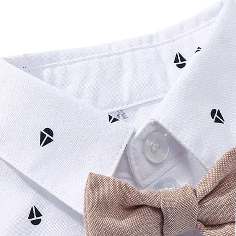 Ensemble bébé élégant avec nœud et chapeau