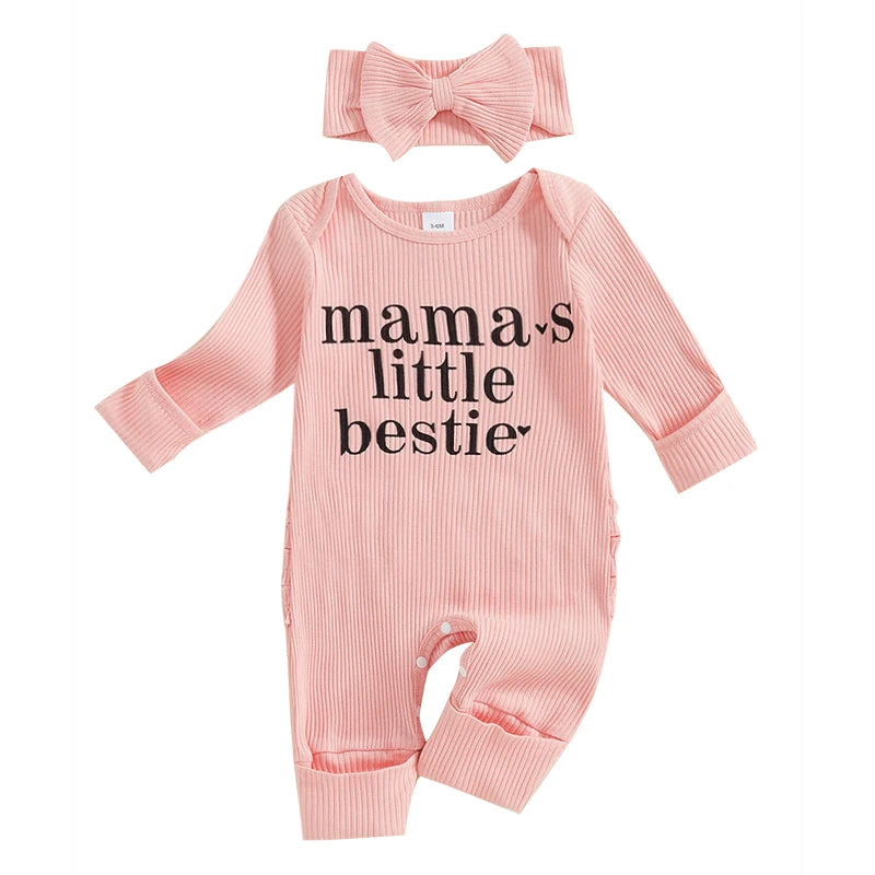 Combinaison bébé fille prématurée et nouveau-né