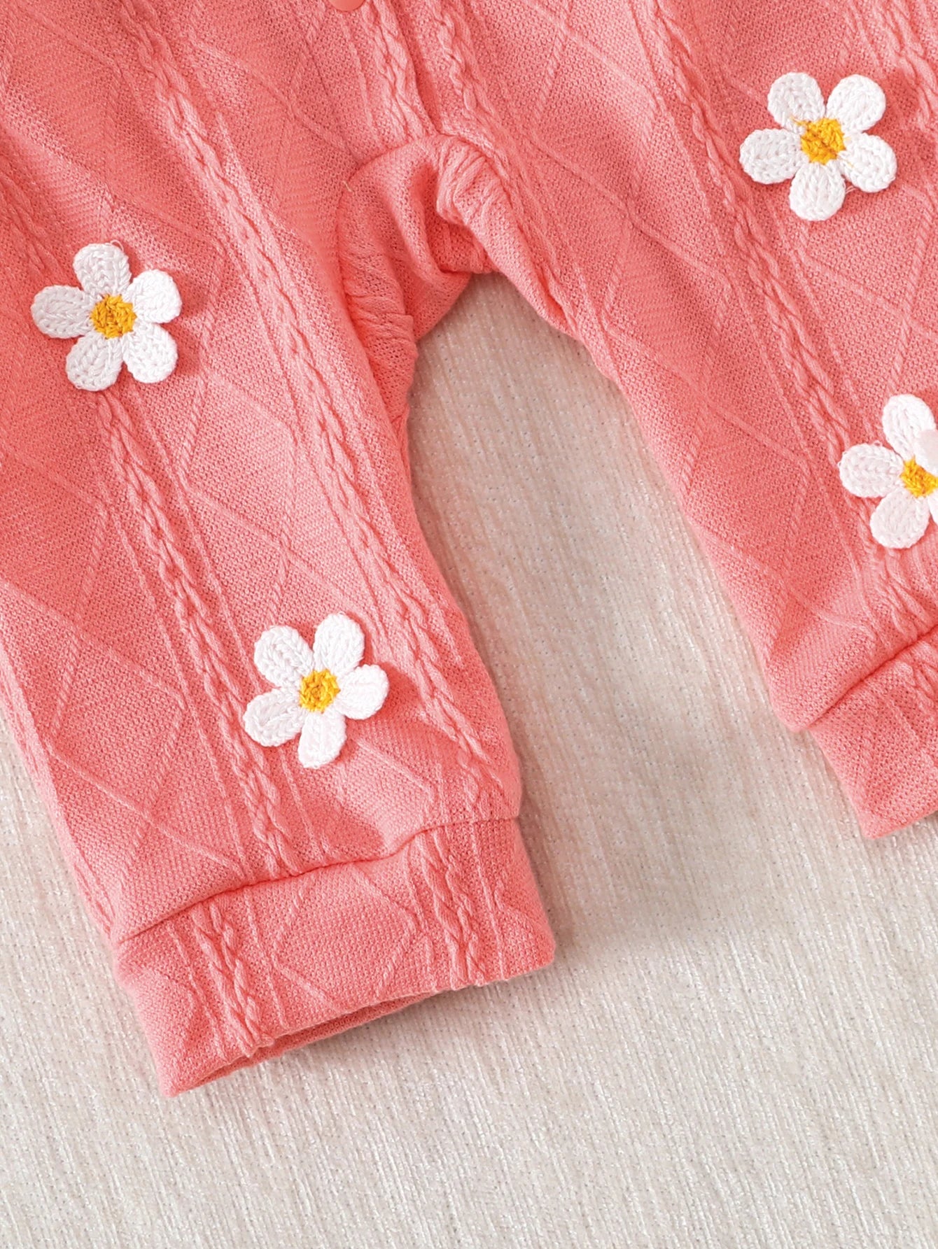 Pyjama bébé rose à fleurs brodées