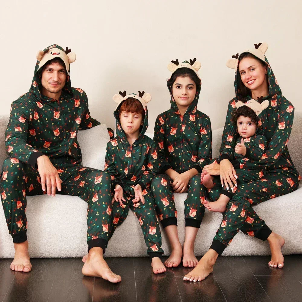 Pyjama Noël famille assorti avec capuche