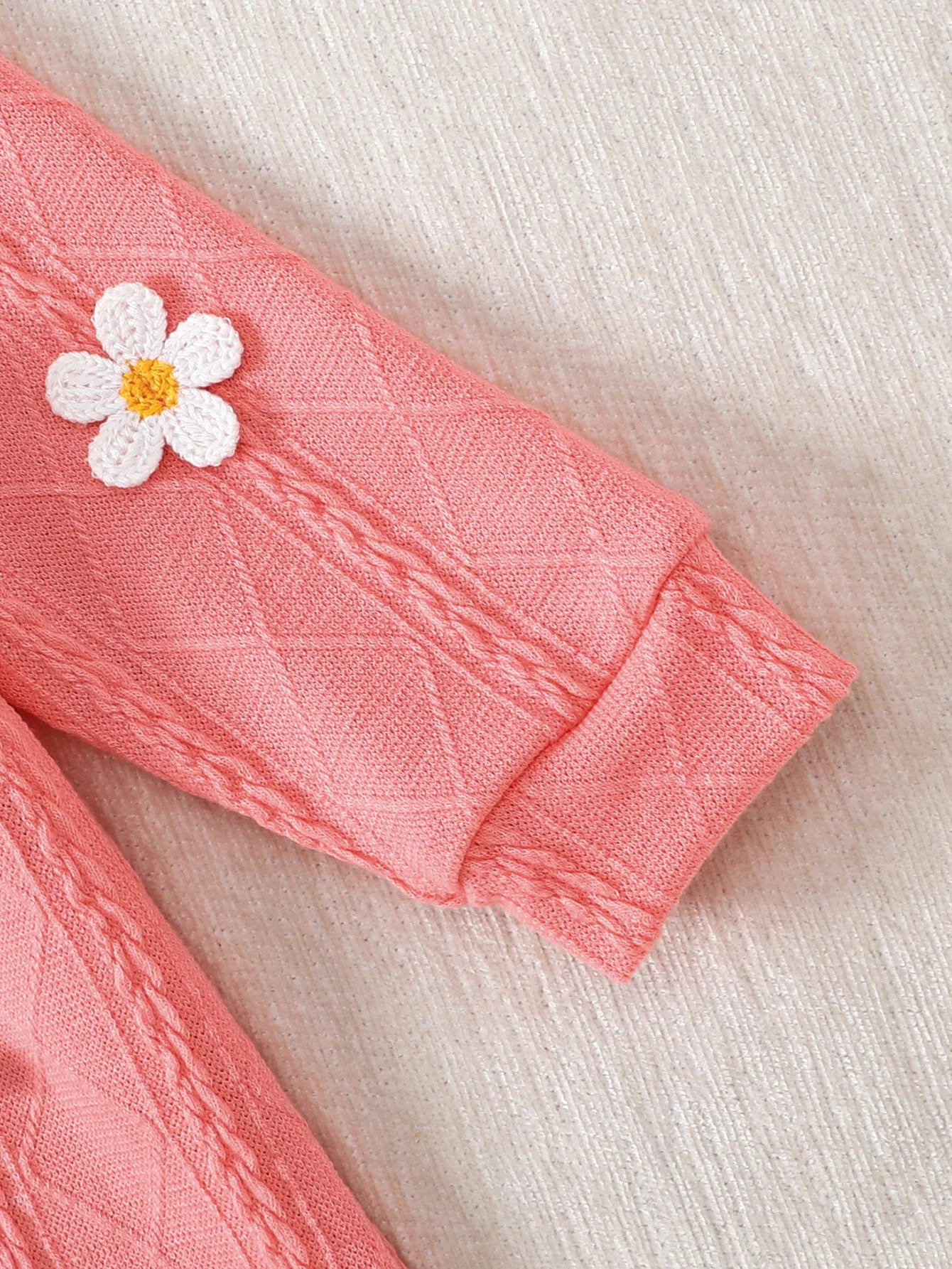 Pyjama bébé rose à fleurs brodées